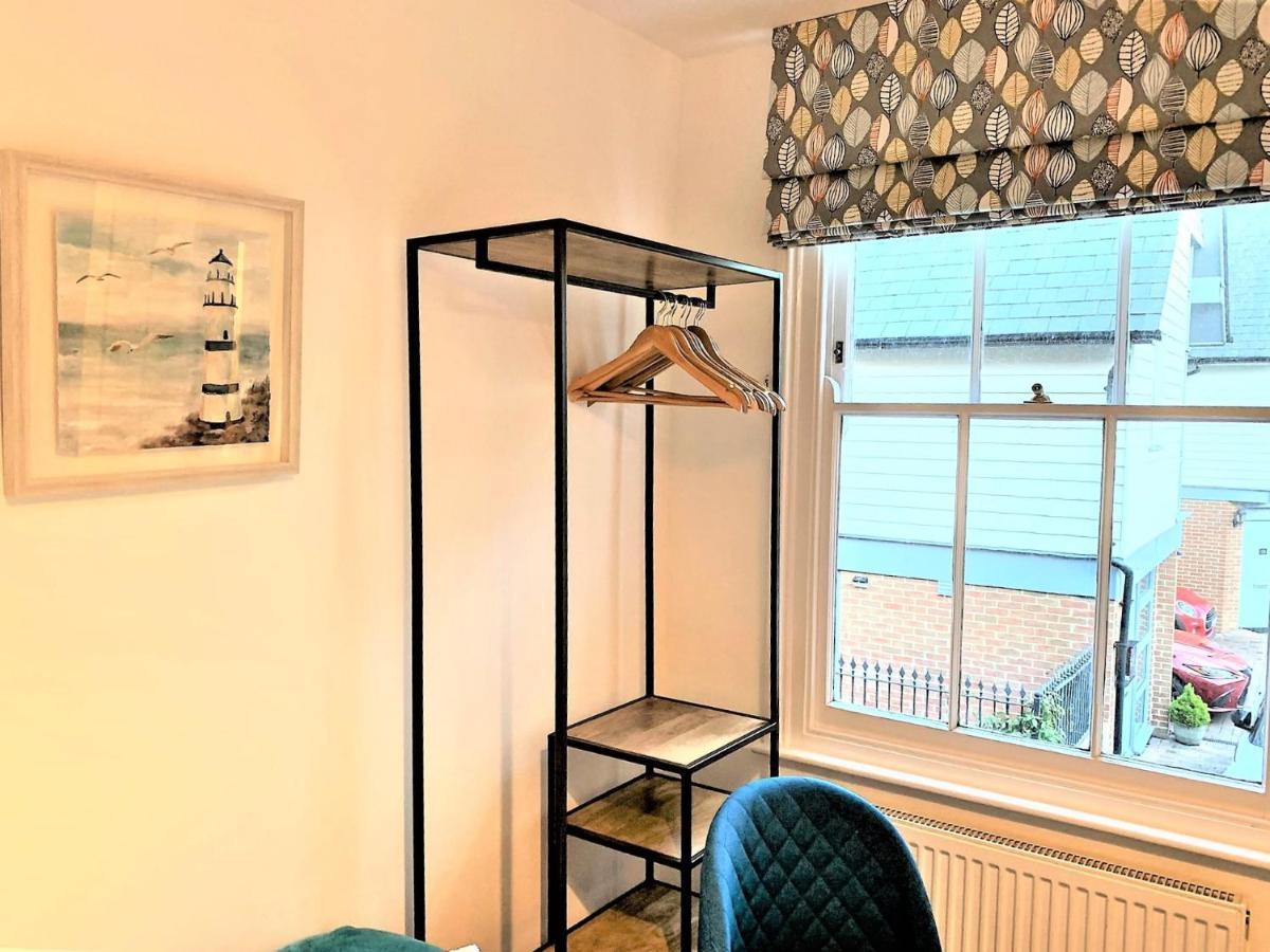 Riverside Channel5 "Holidays Homes In The Sun" Featured Central Canterbury Cottage With Free Parking Eksteriør bilde